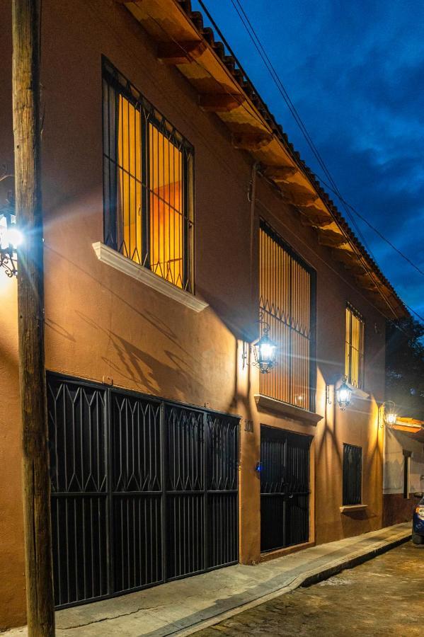 Casa Lavanda Hotel Boutique Пацкуаро Экстерьер фото